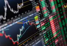 Berkshire Hathaway increases UnitedHealth shares and reduces Apple stake in 2025