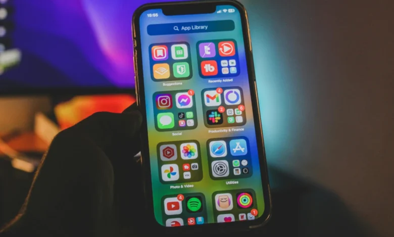 Apple iPhone iOS 26 update review with new features