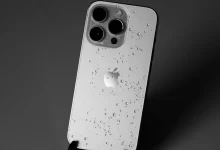 iOS 26 Liquid Glass design