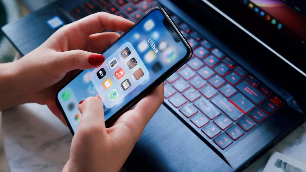 iOS 26.2 new features on iPhone 2025